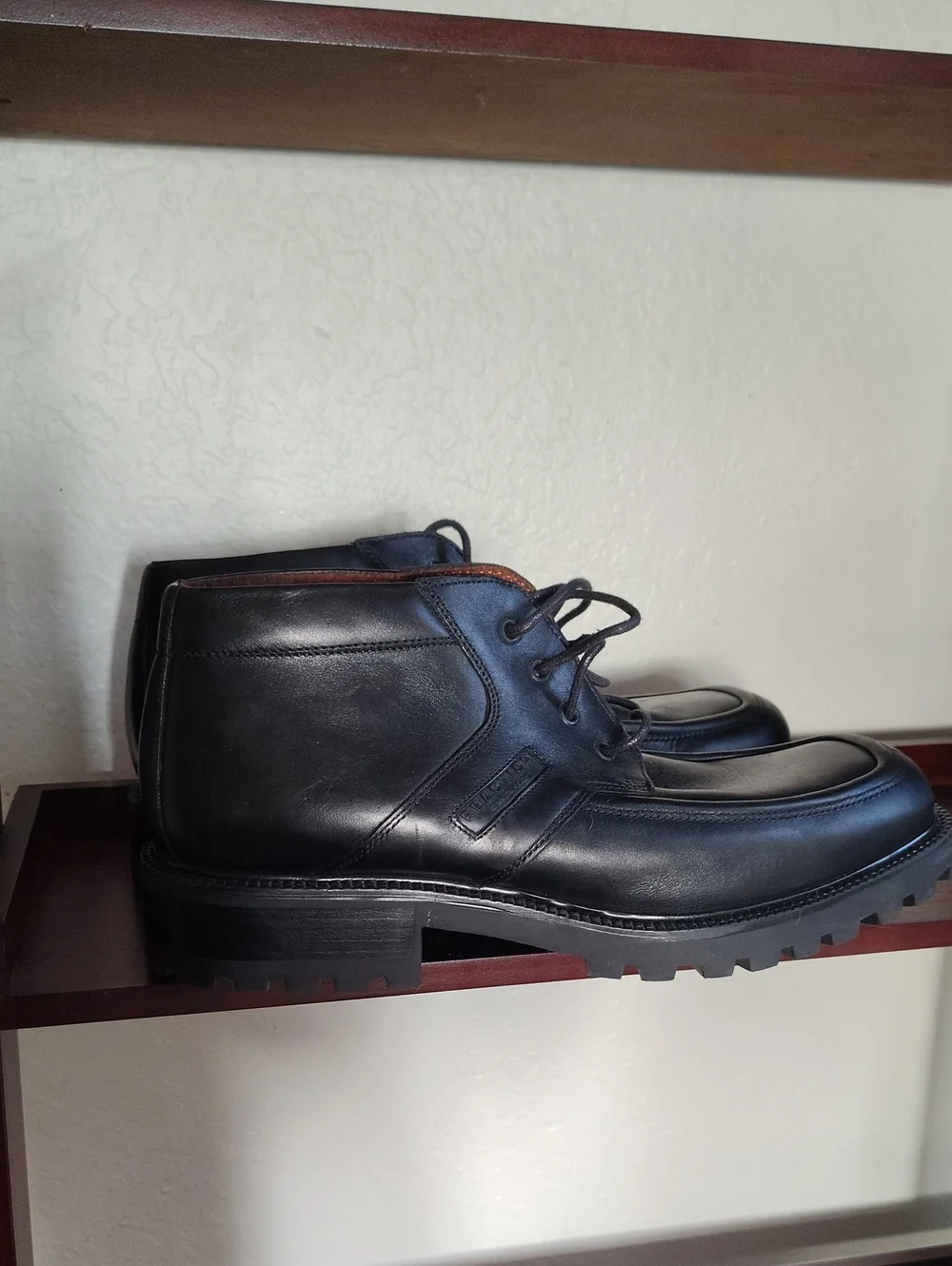 Kenneth Cole Reaction Black Leather Chukka Boots with Brown Collar Accent